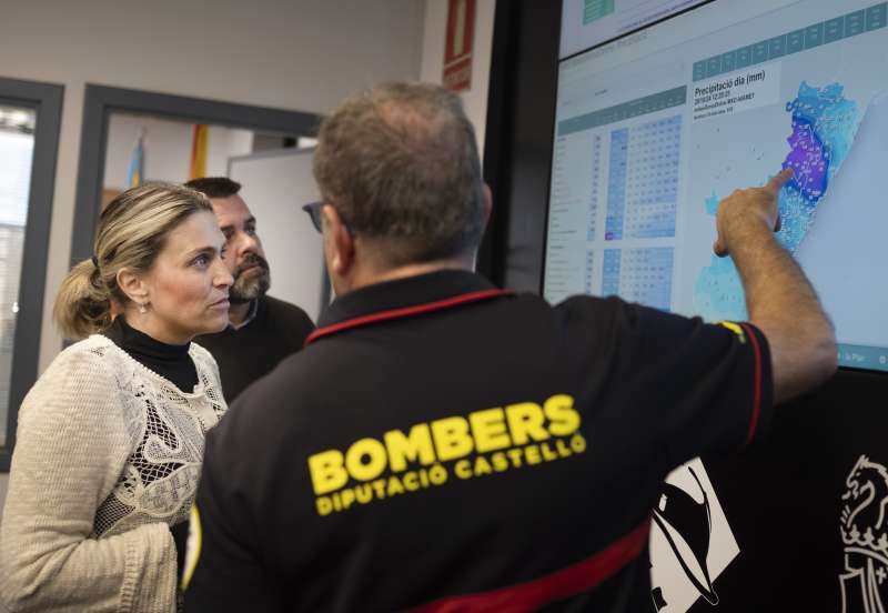 Coordinacin del dispositivo de bomberos ante el aviso.  EPDA