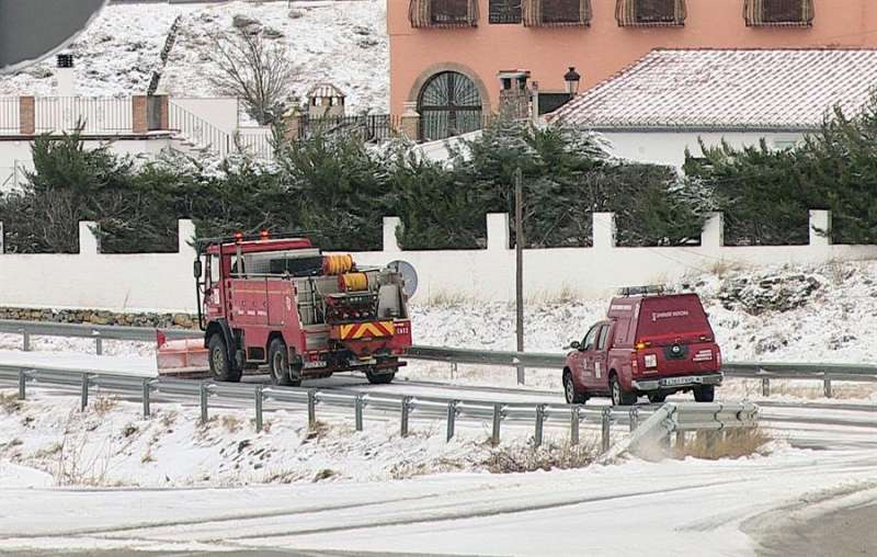 Imagen de archivo de un temporal de nieve en la Comunitat Valenciana. EFE