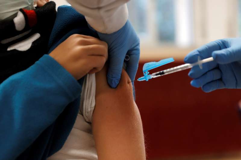 Imagen de archivo de una vacunaciÃ³n contra el coronavirus. /EFE /Juan Carlos CÃ¡rdenas