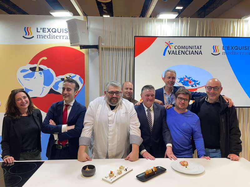 Los cocineros Pedro Montolio y David Laurent Bourg han elaborado varias recetas tÃ­picas de la Comunidad Valenciana en las que han integrado los quesos artesanos valencianos. /EPDA