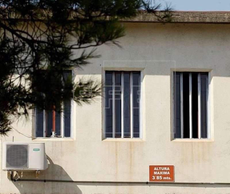 Un preso de Albocàsser con un brote psicótico agrede a tres funcionarios /EPDA