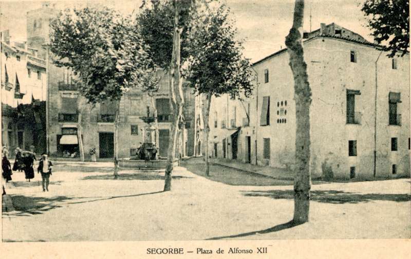 Tarjeta Postal Plaza de Alfonso XII, acutal Plaza Agua Limpia Hoja. Archivo Municipal de Segorbe