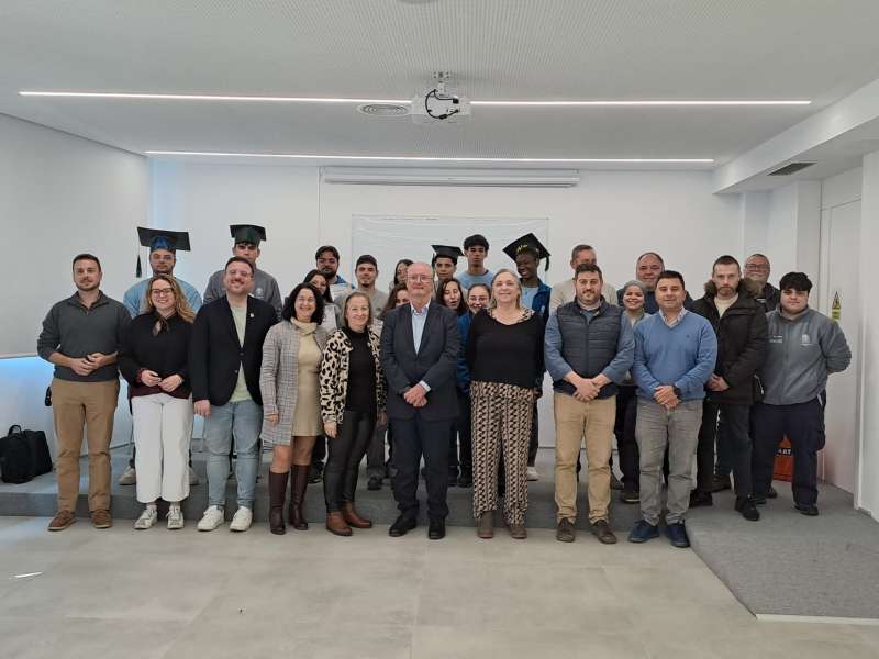 Acte de graduaci� del 20 alumnes especialitats en electricitat i fontaneria.  EDPA