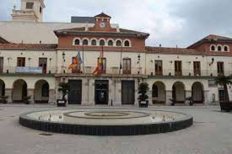 Plaza del Ayuntamiento de Nules. /EPDA