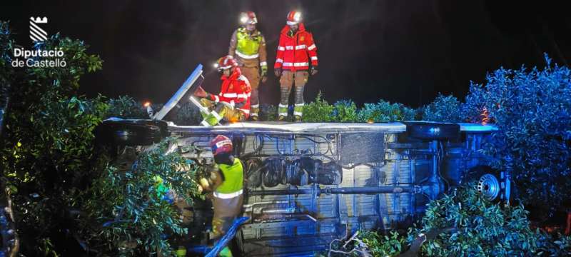 Imagen del rescate por parte de los bomberos de Castelln.  EPDA 