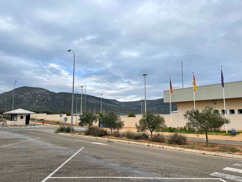 CSIF acceso centro penitenciario Albocàsser. /EPDA 
