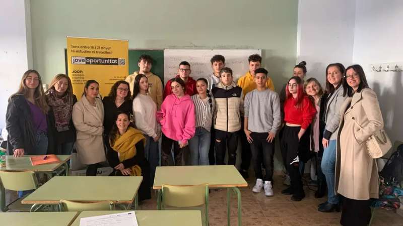 Els participants en el programa JOOP, de la Mancomunitat de les Valls, en l