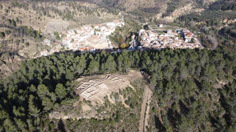 Panormica de Montn y su yacimiento arqueolgico. EPDA