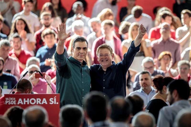 Pedro Sánchez y Ximo Puig, juntos en un mitin.