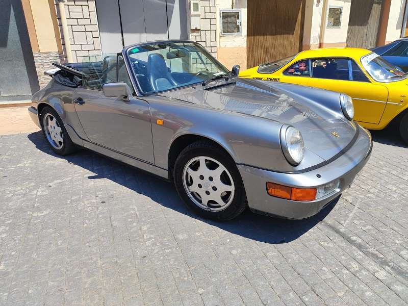 Uno de los coches de la exposicin. EPDA