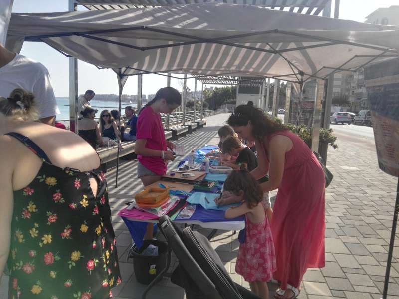Taller en una playa de Benicssim. EPDA