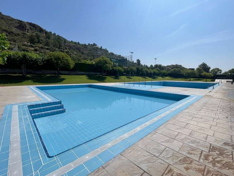 Piscina municipal de Castellnovo. EPDA
