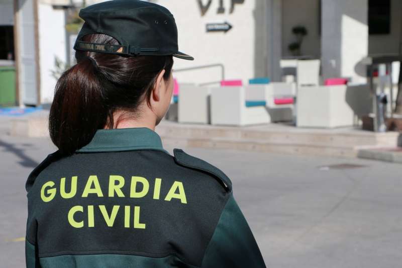Una agente de la Guardia Civil. EPDA