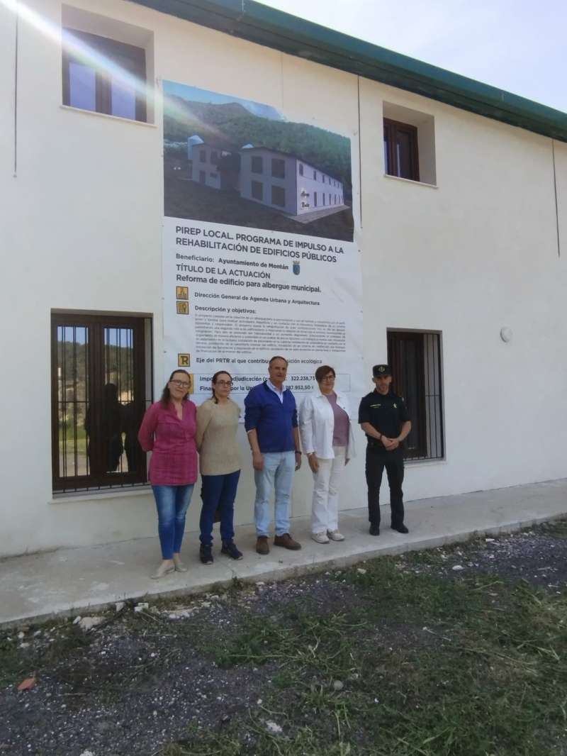 Visita de Antonia Garc�a Valls, subdelegada del Gobierno a Mont�n. EPDA 