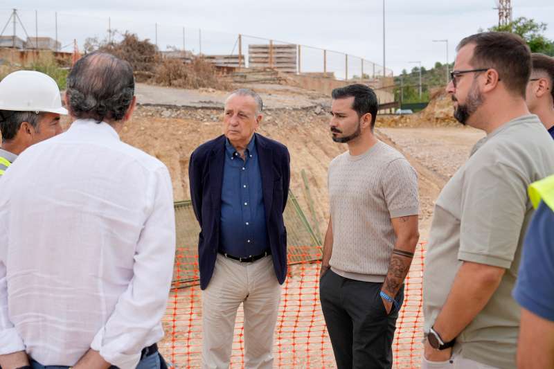 Visita a los terrenos de la antigua fbrica Plaza. EPDA