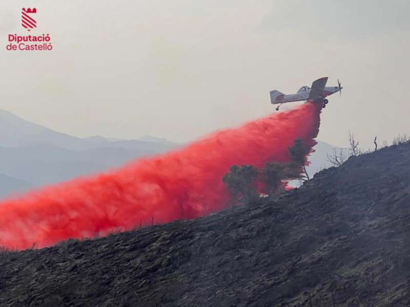 Medios areos en el incendio de Artana. EPDA