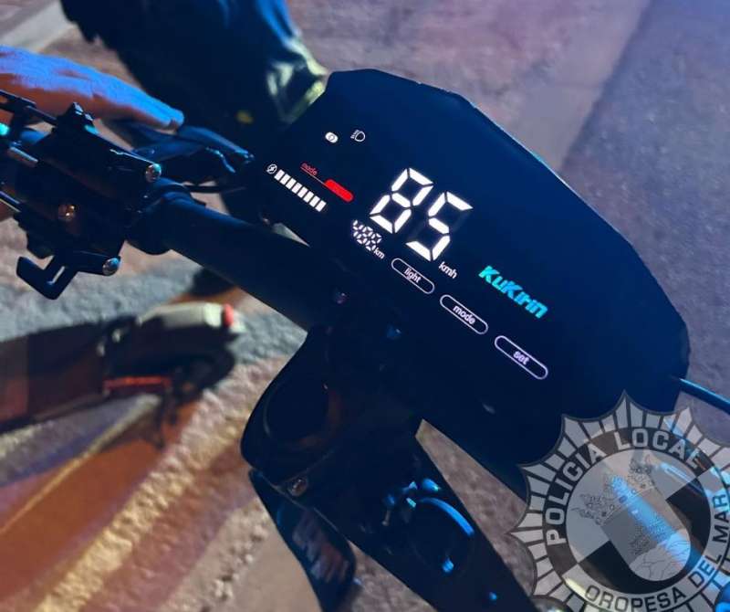 Imagen del patinete aportada por la Polic�a Local de Oropesa.EPDA