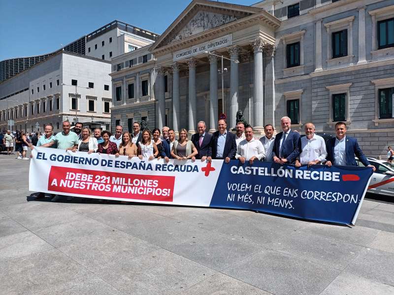 Concentracin de alcaldes en el congreso de los Diputados. EPDA