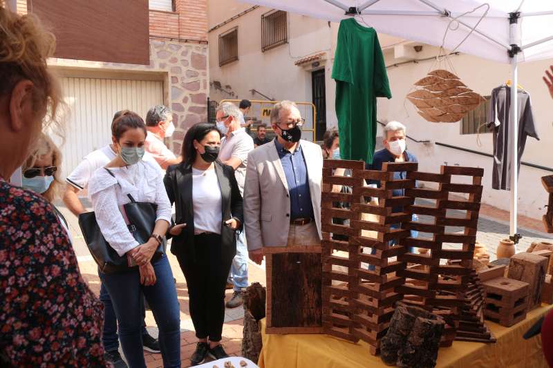Martí con la presidenta de la Mancomunidad y la alcaldesa de Matet