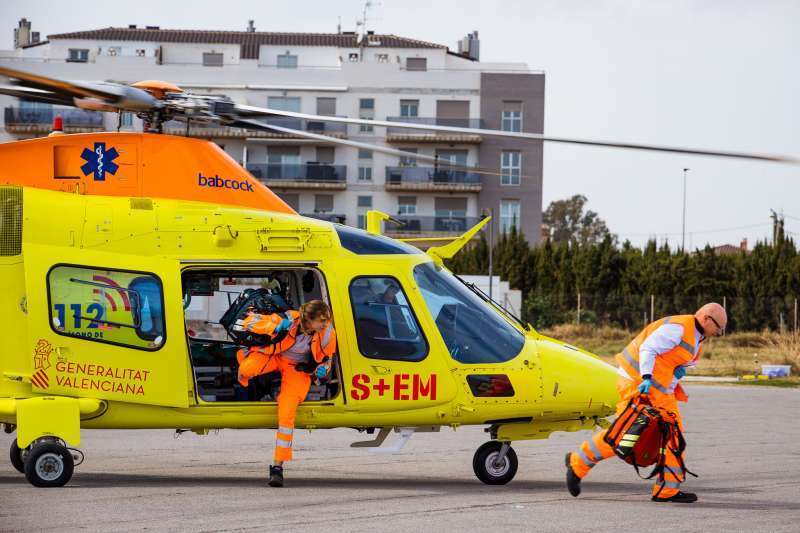 Se ha movilizado un helicptero medicalizado para trasladarla de urgencia al hospital. EPDA