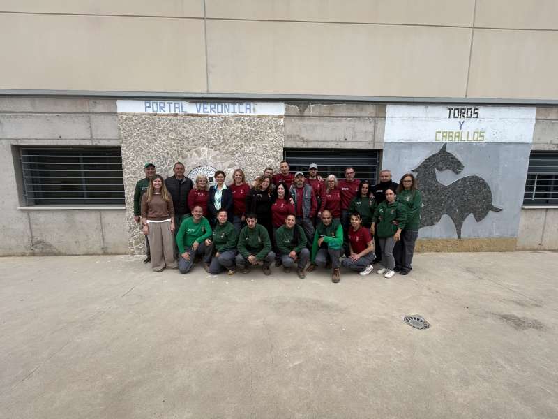 Visita de la alcaldesa al Taller de empleo. EPDA