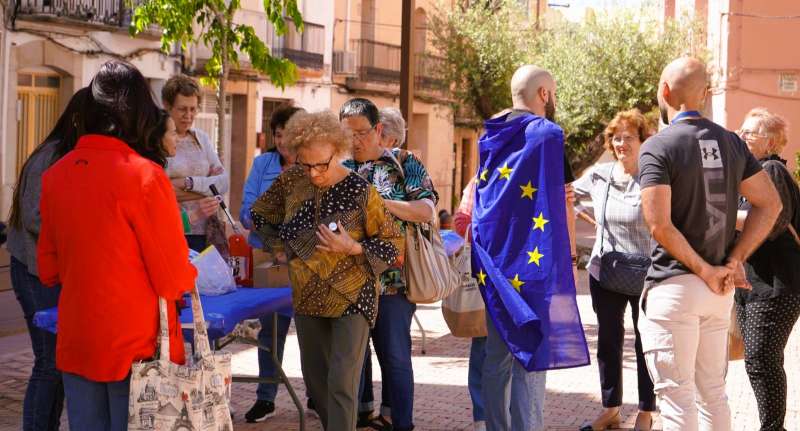 Una de les activitats organitzades a Canet Lo Roig amb motiu dels 40 anys de la integraci dEspanya en la Uni Europea. EPDA