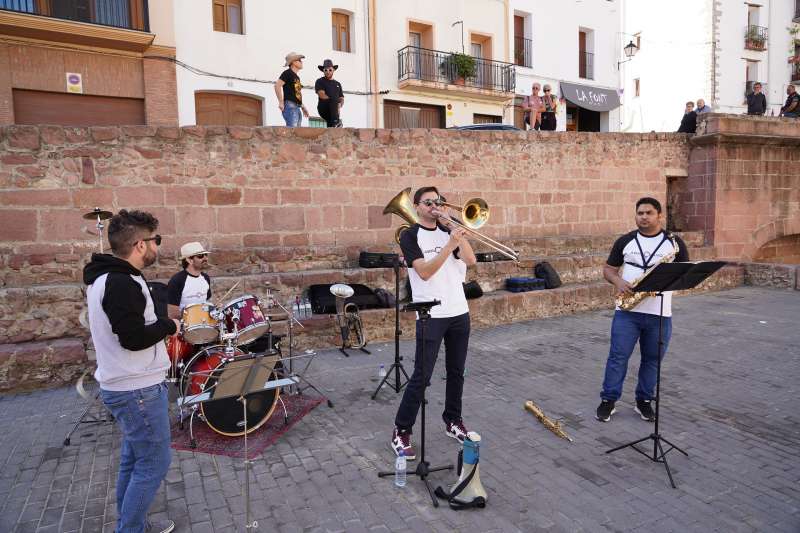 Concert dAbra Band al cicle Vermuts a la Font. EPDA