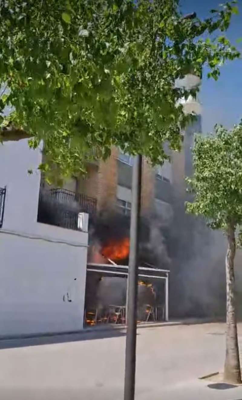 Captura del vdeo del incendio en un bar de Jrica. Facebook: Jose Reig Capilla