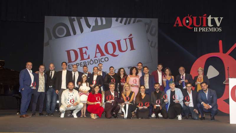Foto familia de los II Premios AquÃ­ TV. Fotos: Elvira FolguerÃ¡