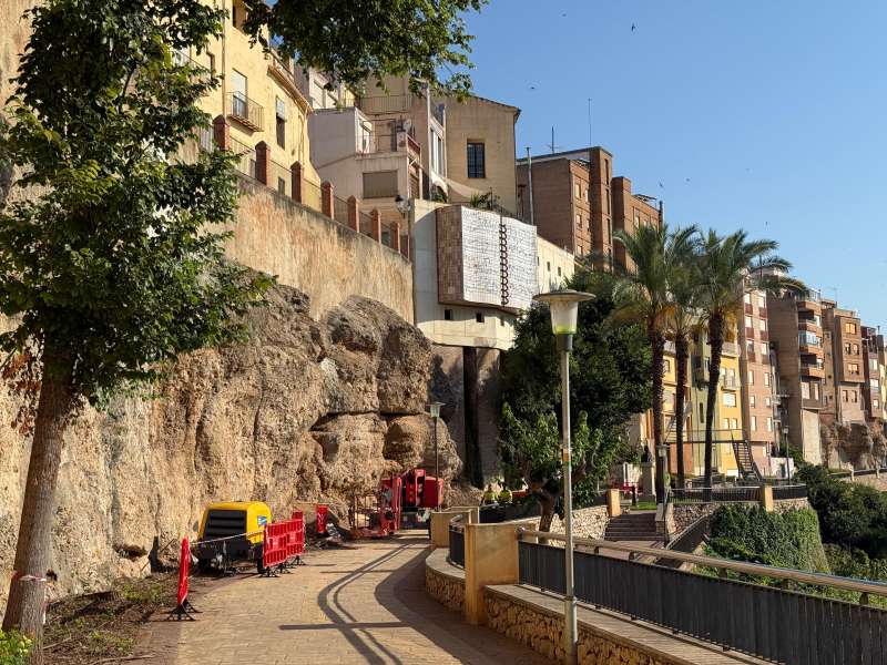 Obres en el passeig de Baix la Vila.EPDA