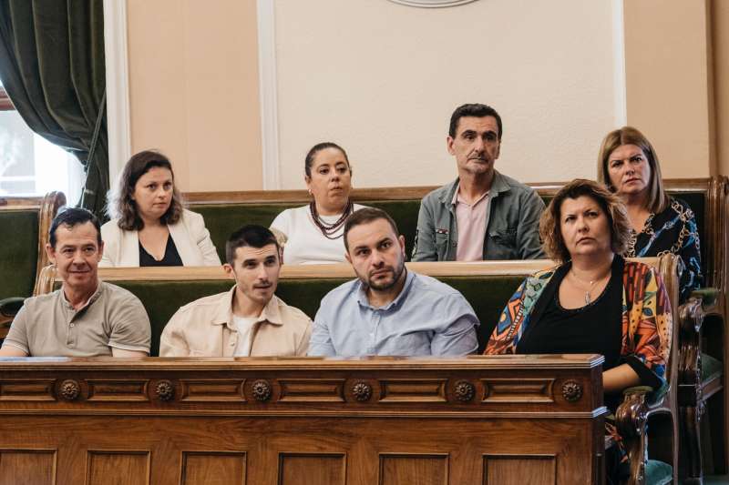 El grupo socialista en el pleno del 23 de octubre de 2024. / EPDA