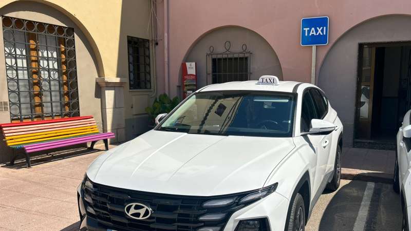 Nova parada de taxi a Moncofa. EPDA