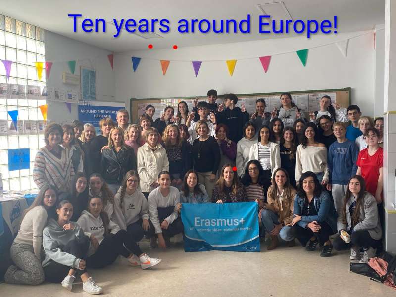 Alumnos y profesores participantes del Erasmus+. IES CUEVA SANTA