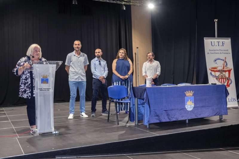 Foto asamblea de tcnicos de farmacia.  EPDA