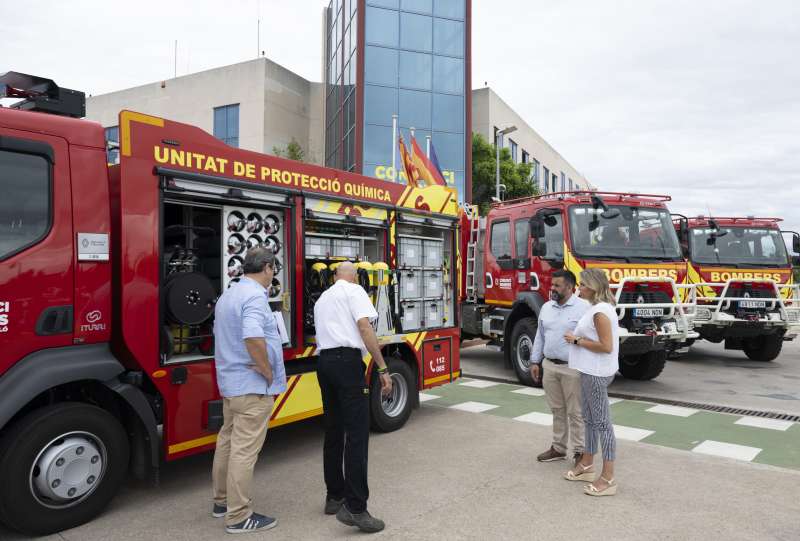 El Govern Provincial ha fet una inversi molt important que ha perms incorporar als diferents parcs de bombers una mplia gamma de vehicles dissenyats i adaptats a les necessitats dels professionals
