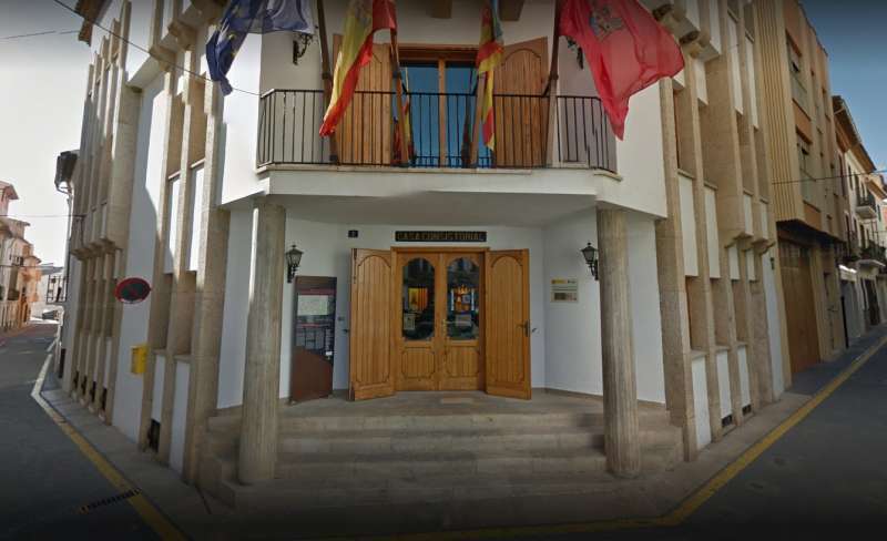 Fachada del ayuntamiento de Altura