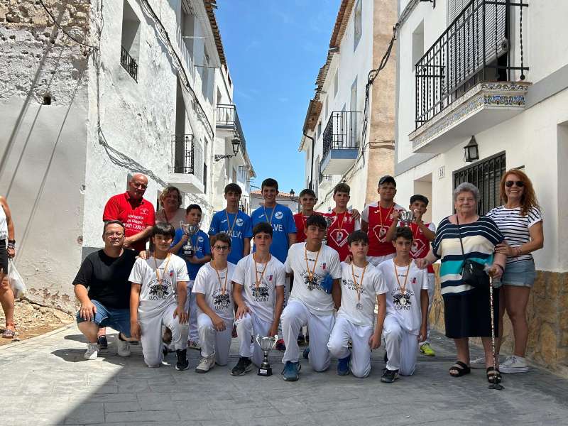 Entrega de trofeos en Gaibiel. EPDA