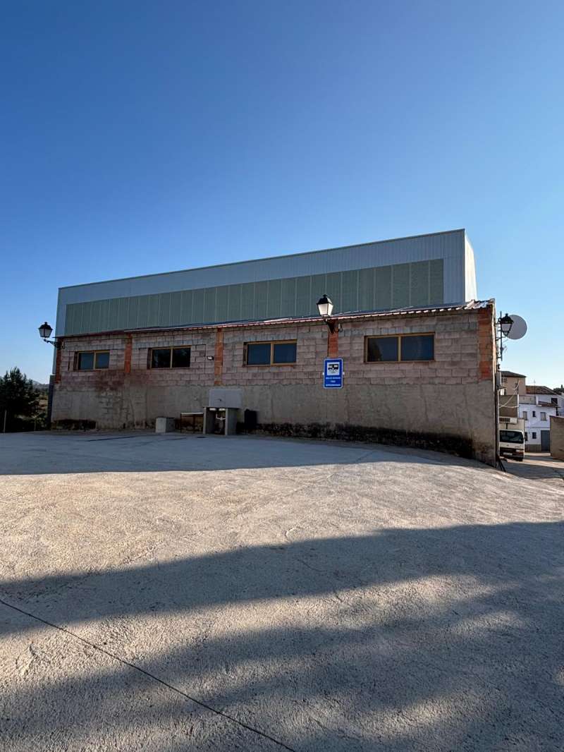 Placas solares instaladas en el almac�n de San Vicente. EPDA