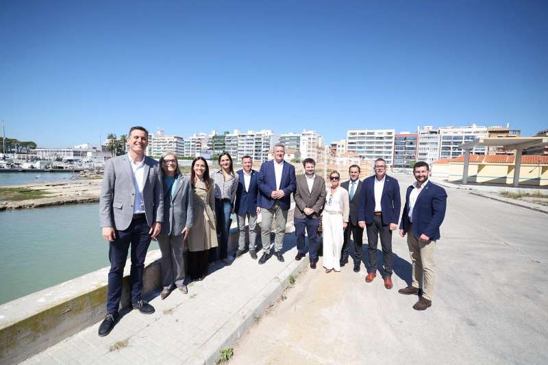 Visita del vicepresidente tercero y conseller de Medio Ambiente, Infraestructuras y Territorio, Vicente Mart�nez Mus, al municipio de Burriana.  EPDA