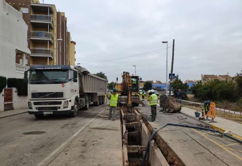 Obres en el sistema devacuaci daiges pluvials de Moncofa.  EPDA 