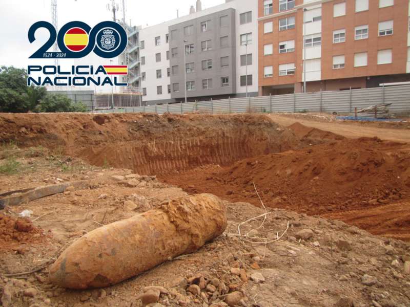 La bomba hallada, en una imagen de la Polica Nacional.EPDA