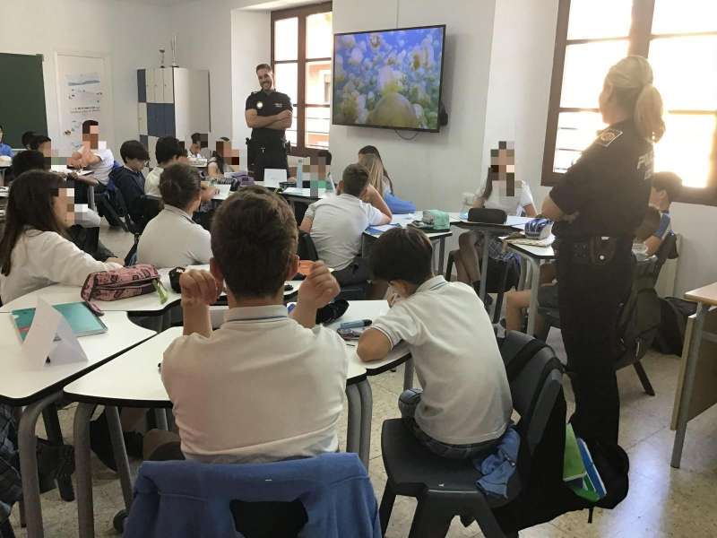 Charla en el colegio de La Milagrosa. EPDA