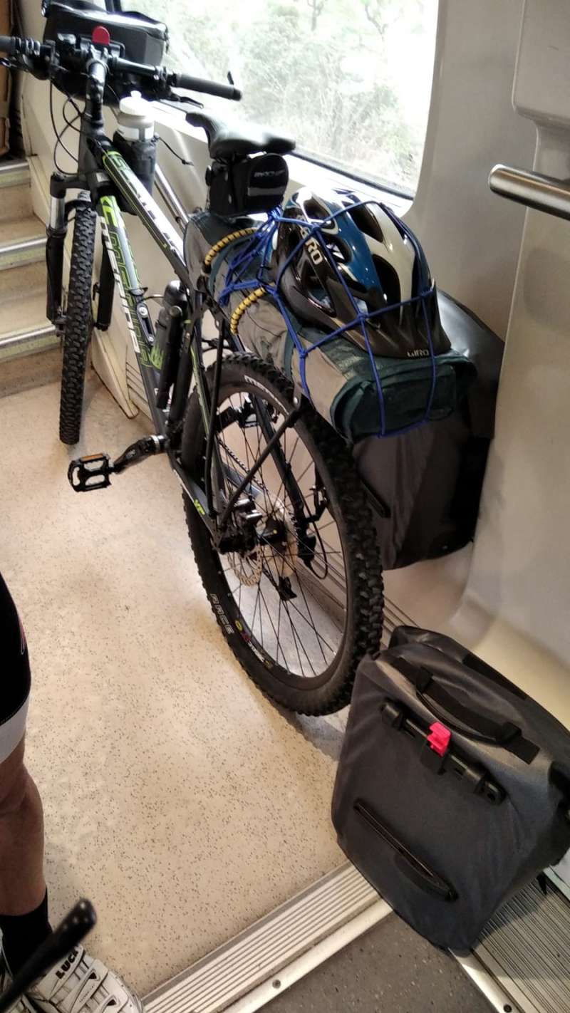Bicicleta que se ha mantenido en el tren