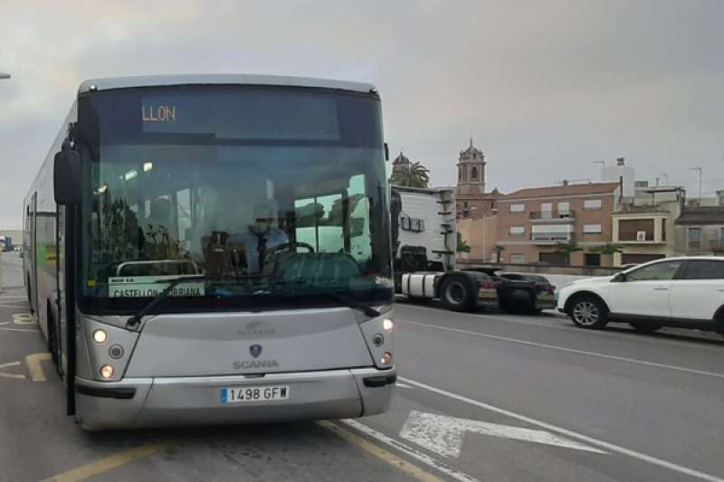 Bus universitario. EPDA