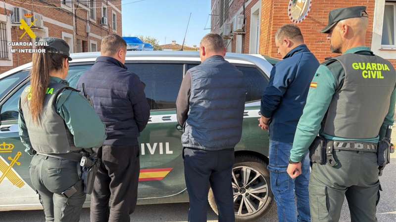 Imagen de los detenidos en Vinar�s. EFEGuardia Civil
