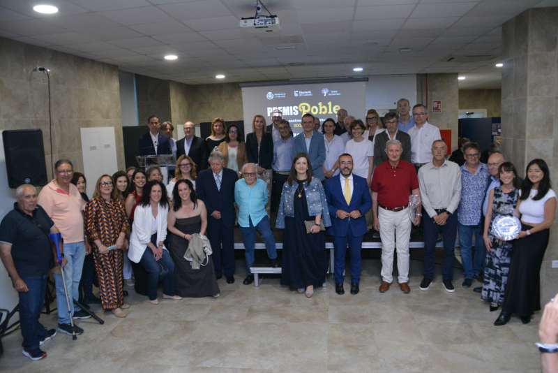 Premiados con los Premios PUEBLO durante sus 25 aos. EPDA