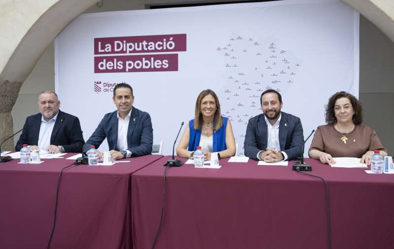 El vicepresident Hctor Folgado i els diputats Sergio Toledo, Mara Tormo, Vicente Pallars i Marisa Torl fan balan de les actuacions a la Plana Alta. EPDA