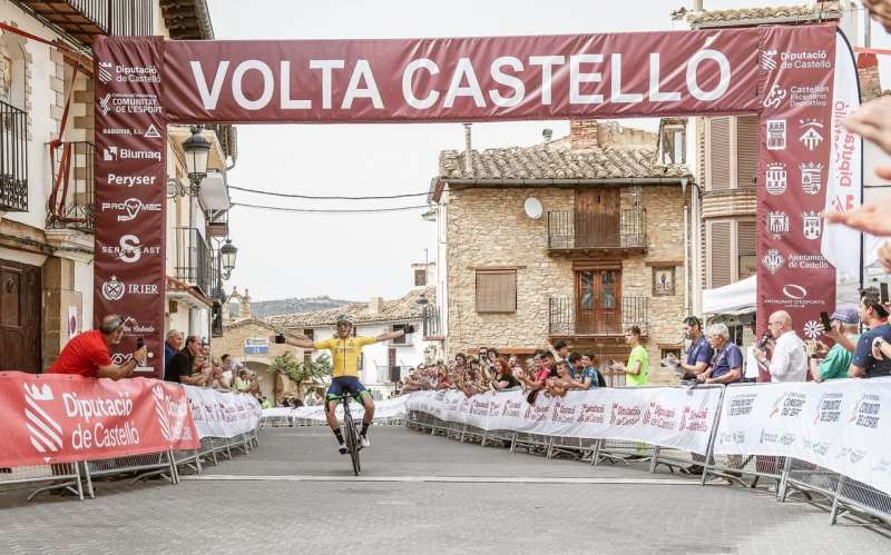 Foto de la pasada edicin de la Volta a Castell. ARCHIVO