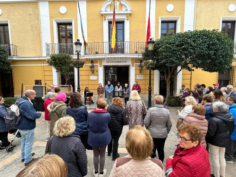 Lectura del manifiesto 25N en Segorbe. EPDA