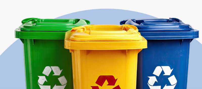 Imagen de archivo de cubos de basura. EPDA